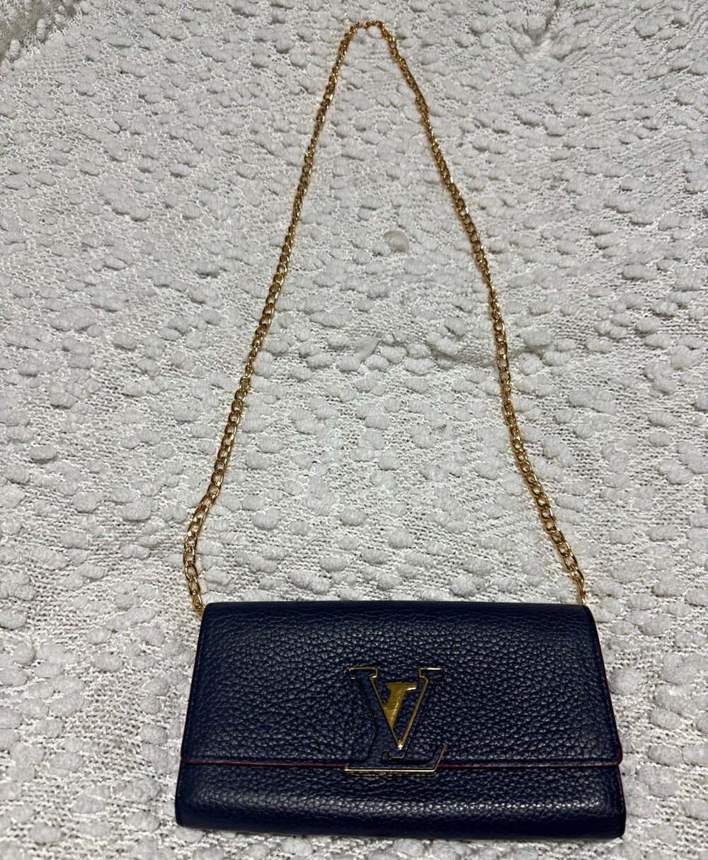 Louis Vuitton Capucines Wallet on Chain Navy Blue Taurillon Leather Gold W/Dustb